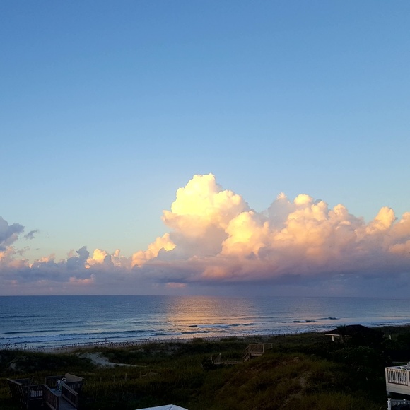 Meet your Posher. - Picture 1 of 1